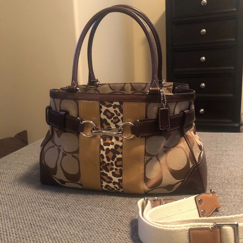 Brown Coach handbag/purse
